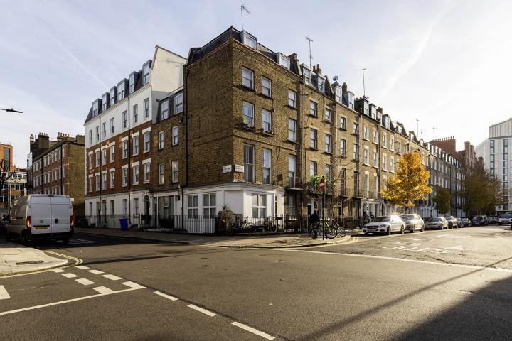 Newly refurbished one bed close to regents park and mins to tube Bell Street, Marylebone